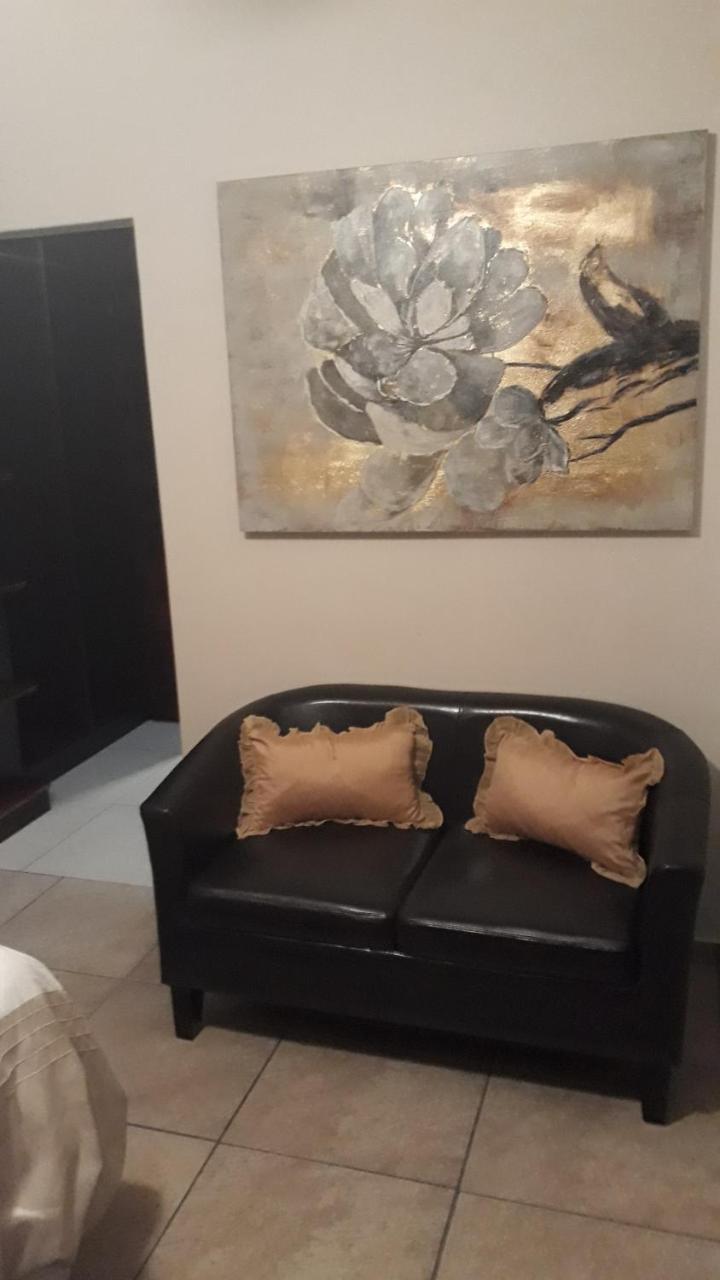 Dyna Guest House Durban Buitenkant foto
